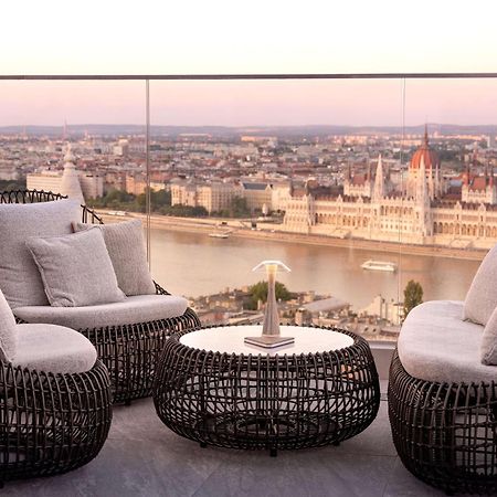 Hilton Budapesta Exterior foto View from the 41 Budapest