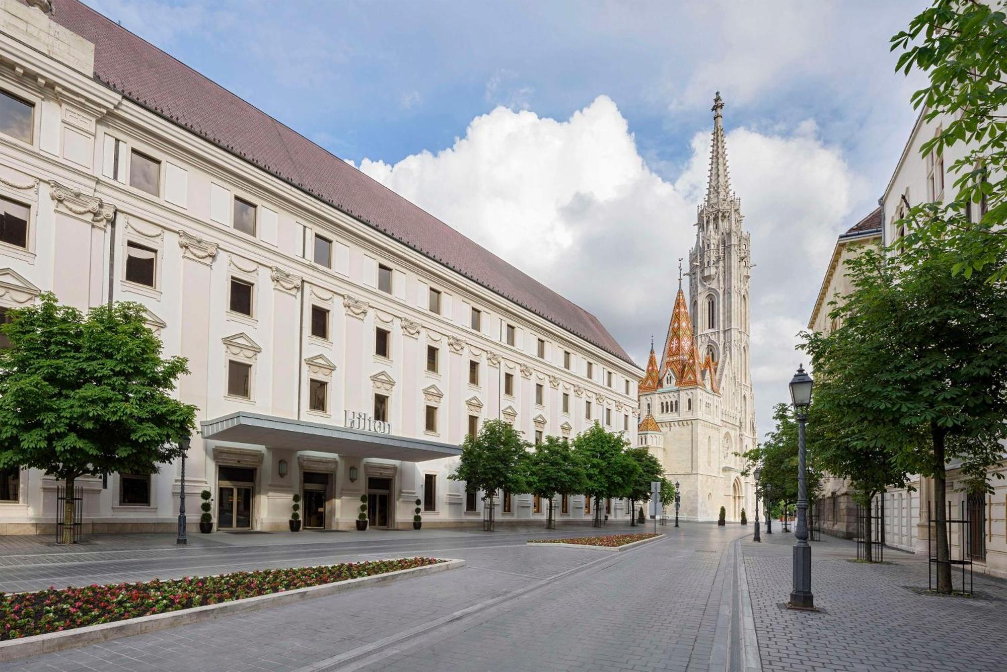 Hilton Budapesta Exterior foto