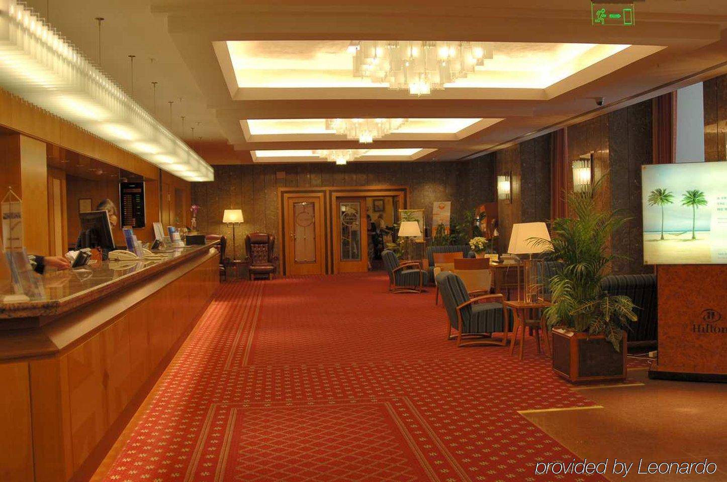 Hilton Budapesta Interior foto The interior of the lounge